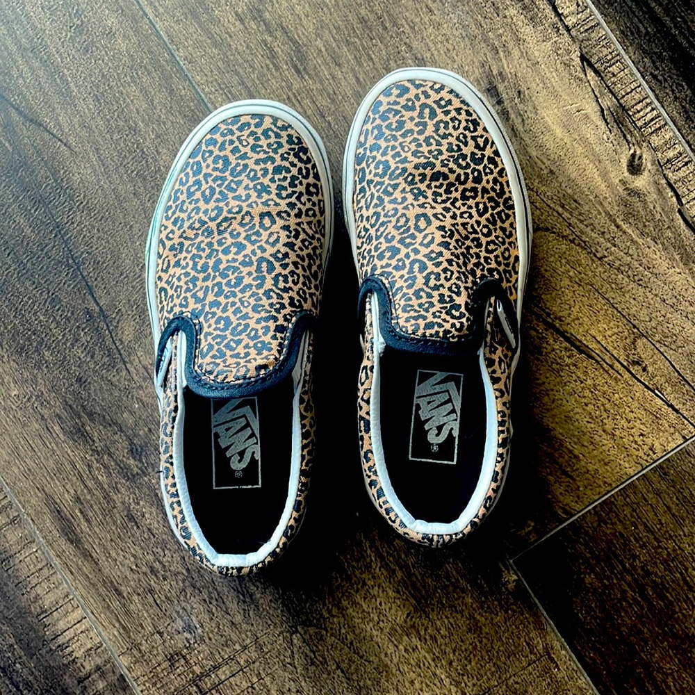 Kids slip on leopard vans
